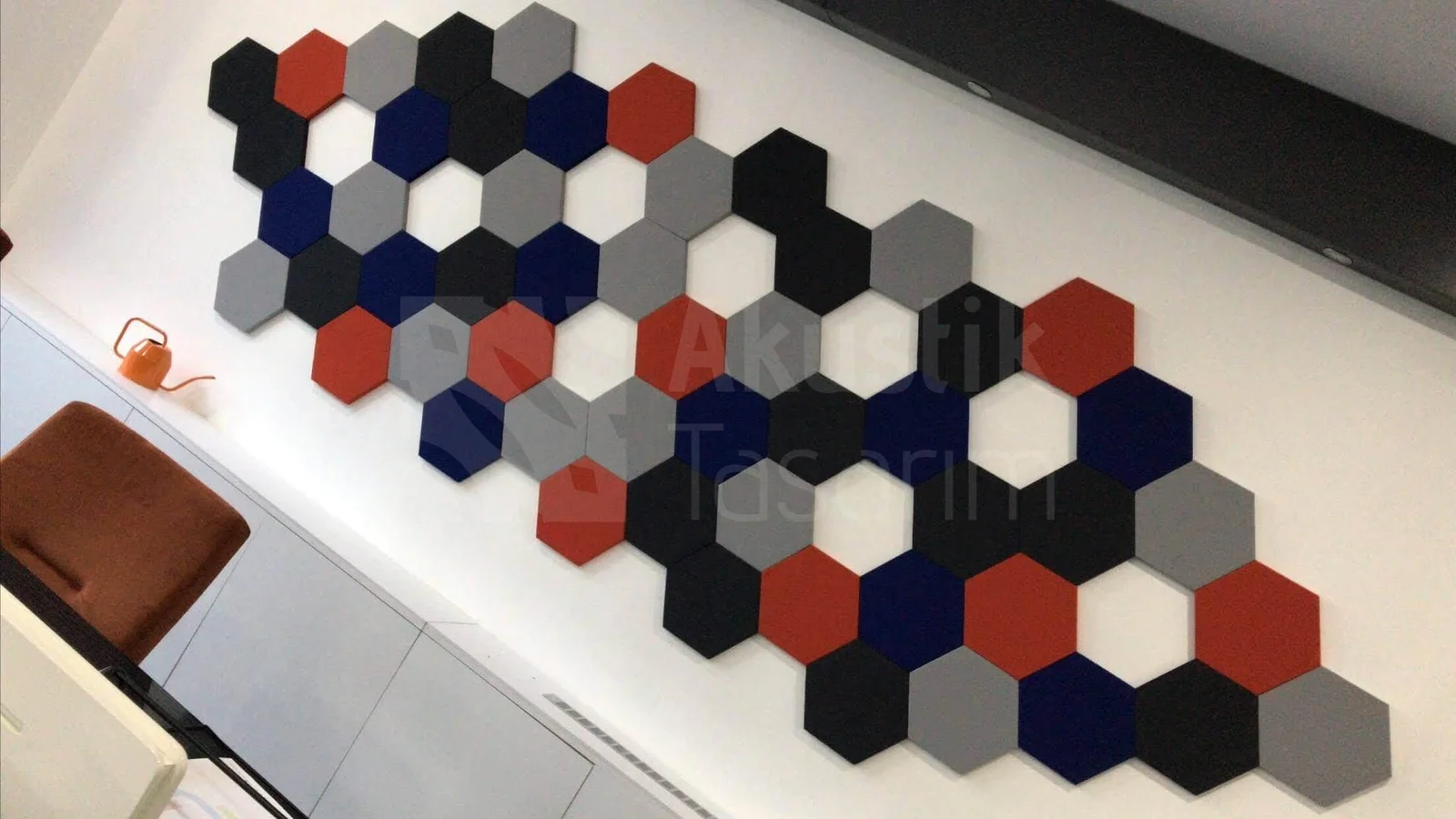 Çağrı merkezinde akustik panel ile yankı kontrolü